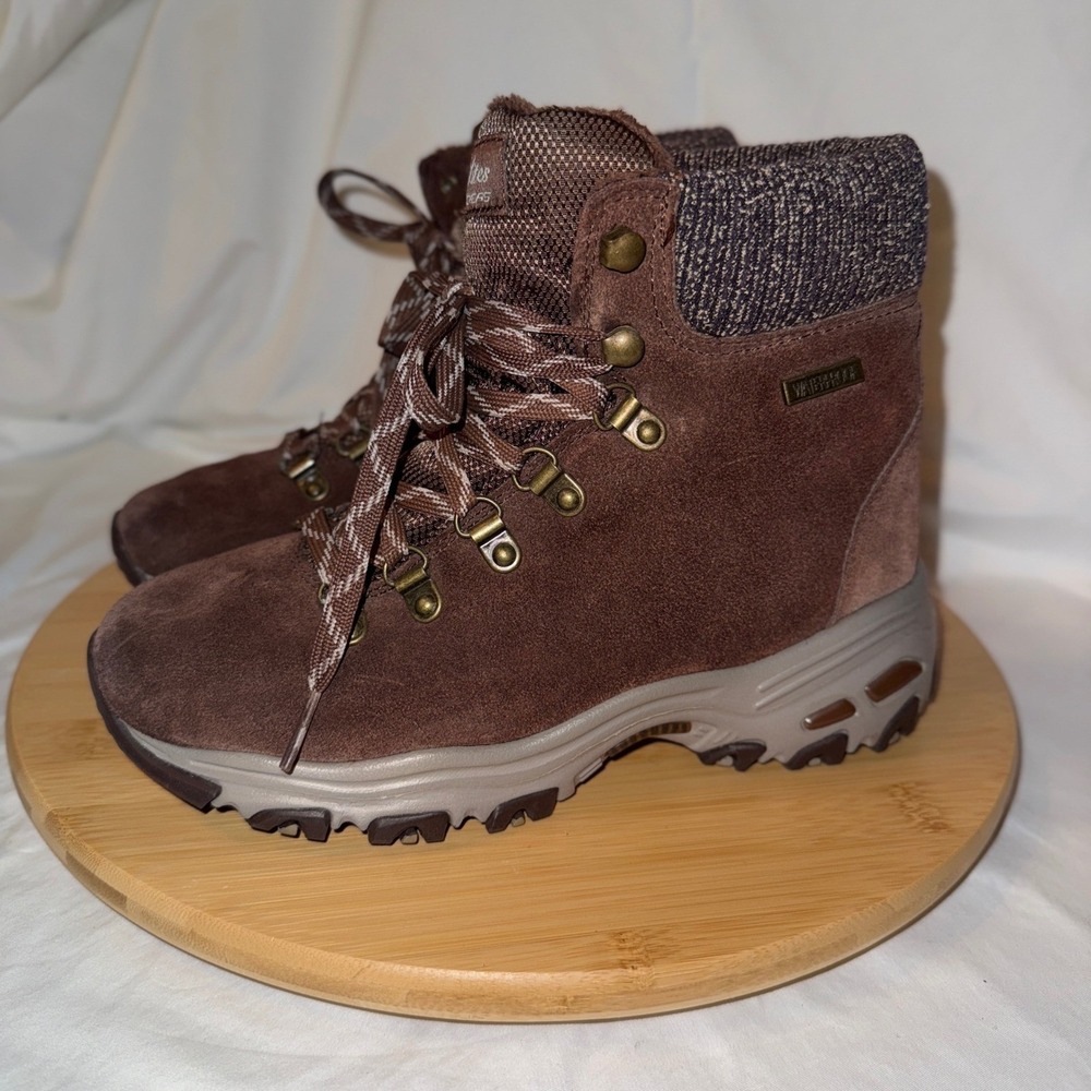 Skechers D'Lites Waterproof Hiking Boots Brown Suede Faux Fur 48817 Womens 6
